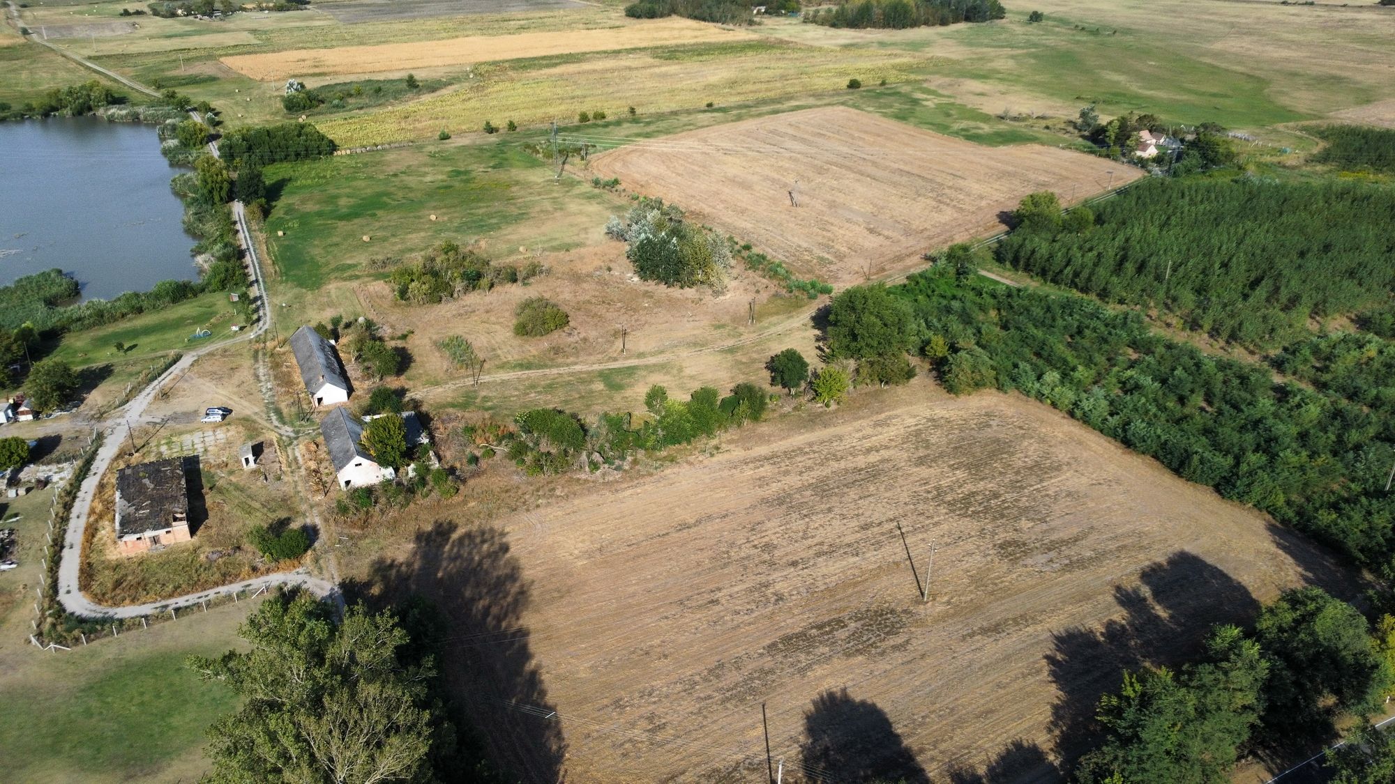 Vastgoed in Pálmonostora op toplocatie met ontwikkelingsmogelijkheden 2