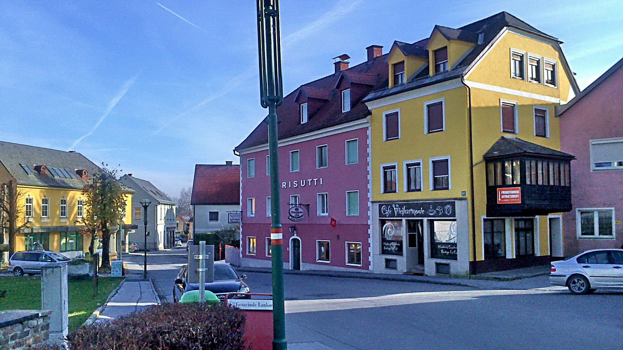 Mehrfamilienhaus, Café in Österreich 3