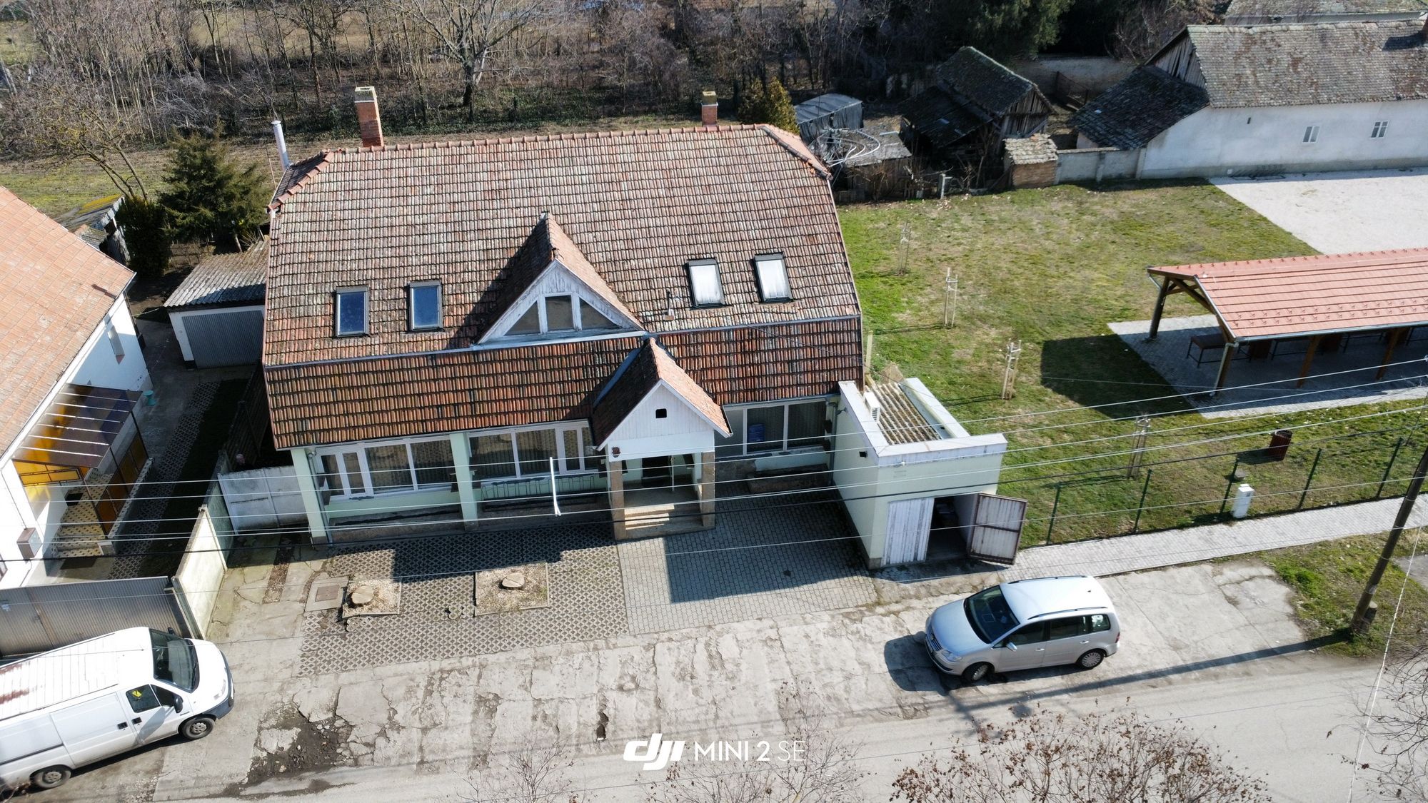 Propriété commerciale à vendre 2